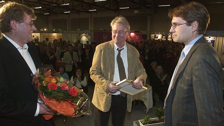 Bjarne Reuter modtager Læsernes bogpris 2005